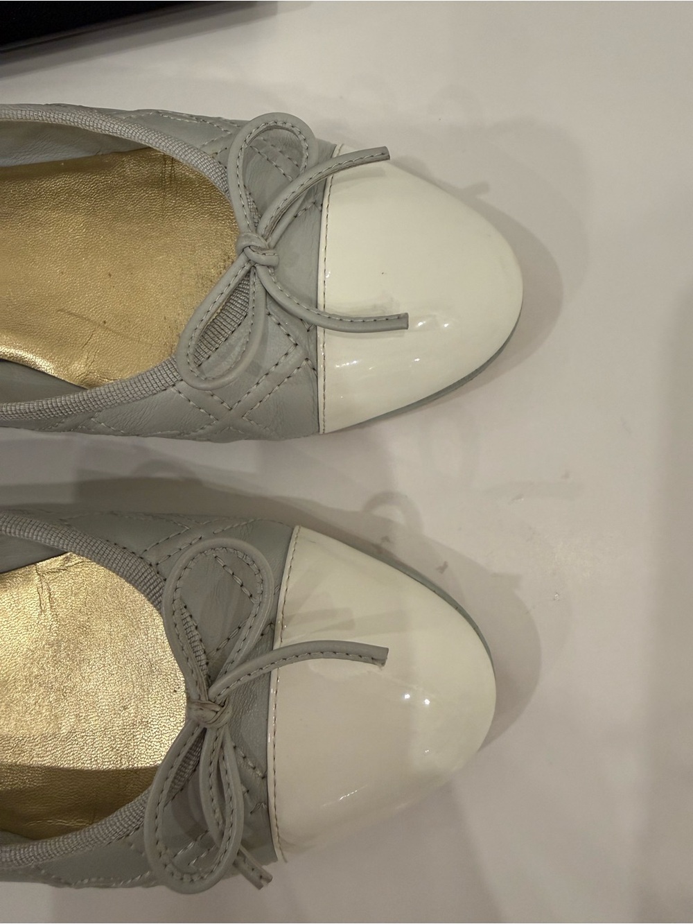100% AUTHENTIC CHANEL Blue Gray Quilted Leather Ballet Flats with White Cap Toe - Picture 4 of 12